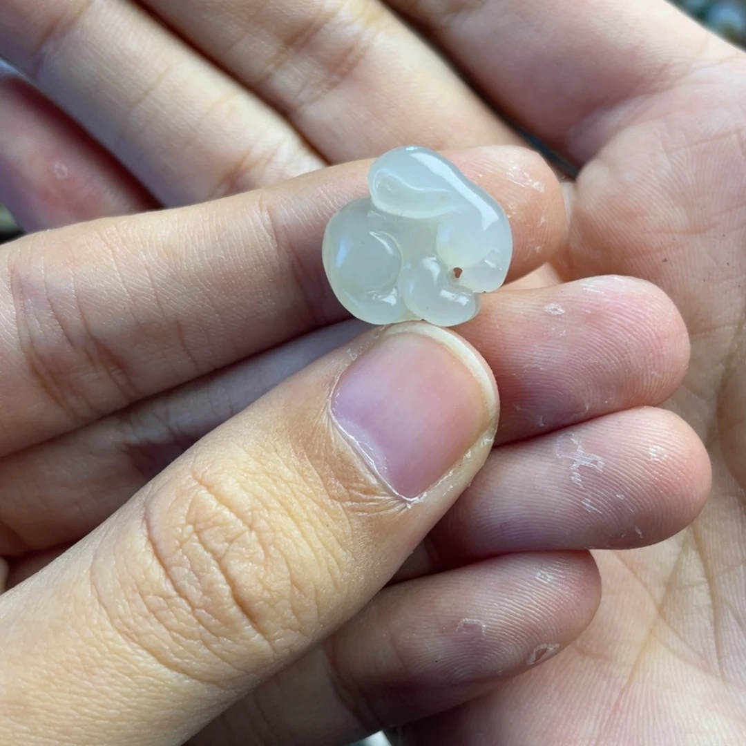 和田玉未镶嵌吊坠(不含链)