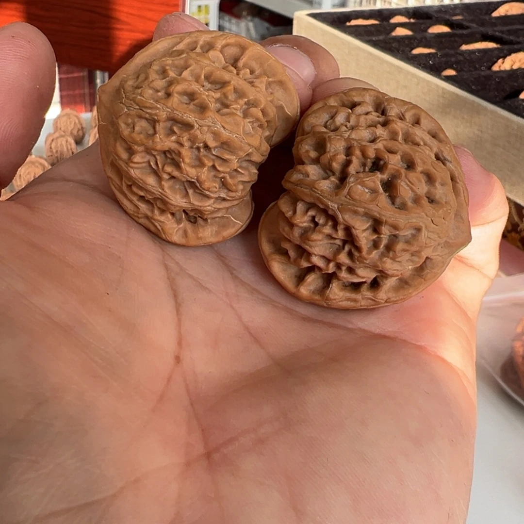 文玩核桃吊坠小帽