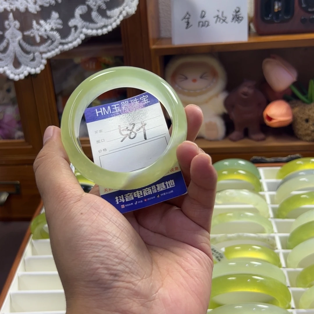 蛇纹石玉未镶嵌手镯379