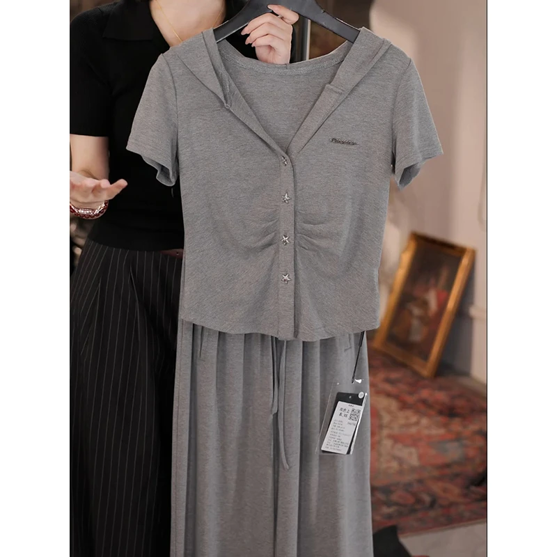 巨好看的夏装一整套2025新款短袖连帽T恤+阔腿裤休闲时尚两件套装