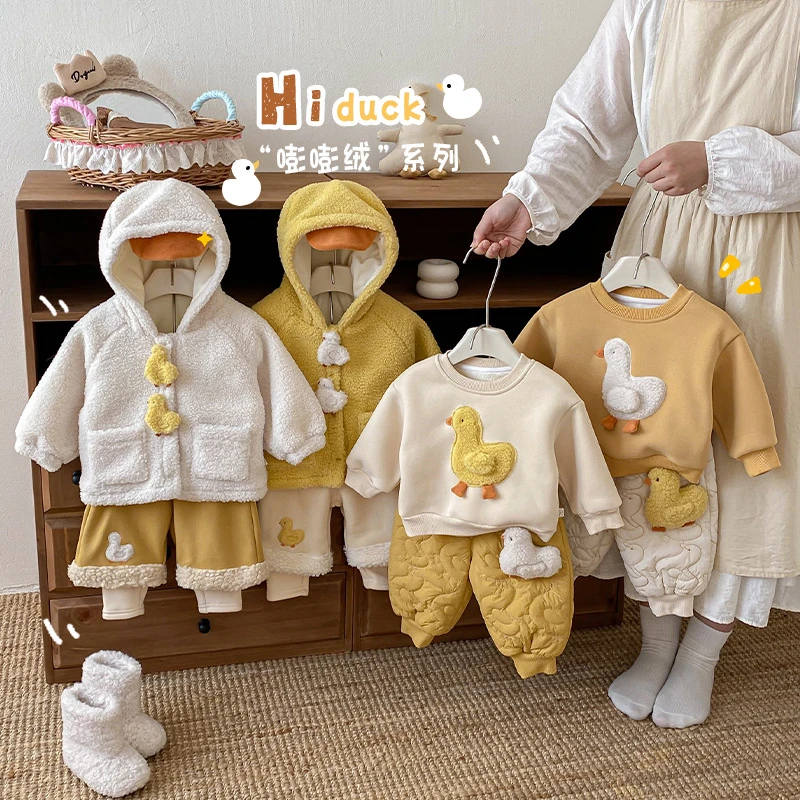 小童卡通外套2025新款保暖冬季冬款毛毛衣加绒冬装儿童连帽宝宝潮