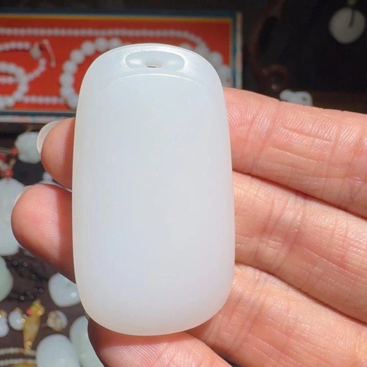 查***德和田玉未镶嵌颈饰