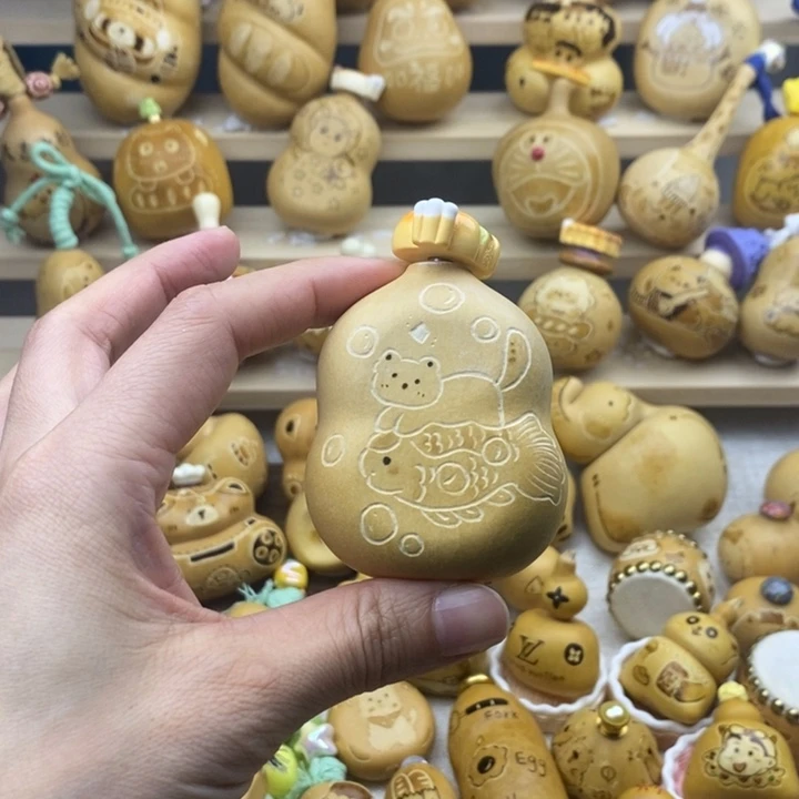 猫抱鱼  磁吸镶口。