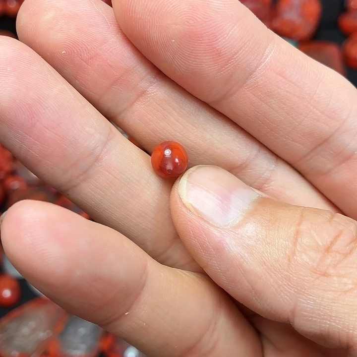 南红玛瑙吊坠合金