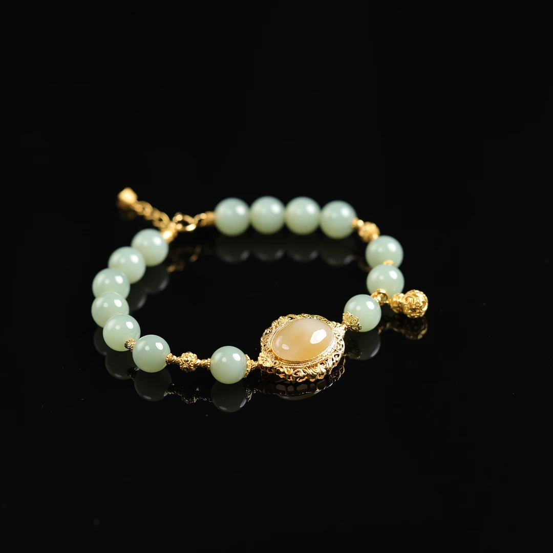 本真 | 玲珑 | 严选精品和田玉高色粉青7mm+手串