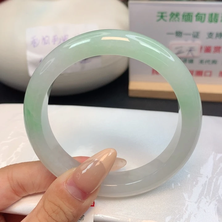 未镶嵌手镯翡翠42