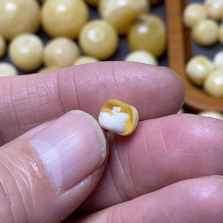 蜜蜡琥珀画未镶嵌安*