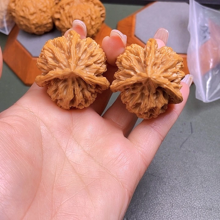 把件文玩核桃文玩三棱