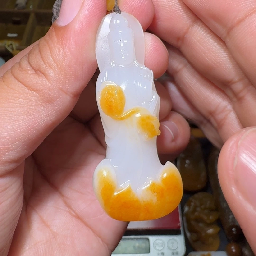 和田玉颈饰未镶嵌王*