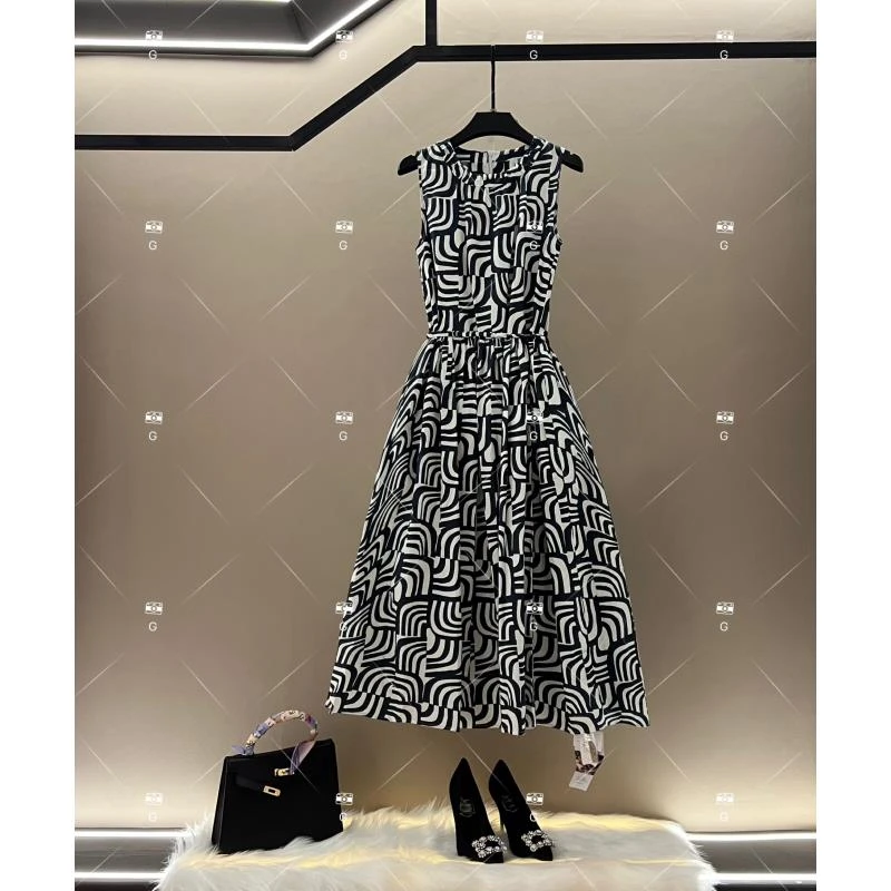 【李娜】夏季新款复古时尚百搭印花无袖连衣裙 H-718