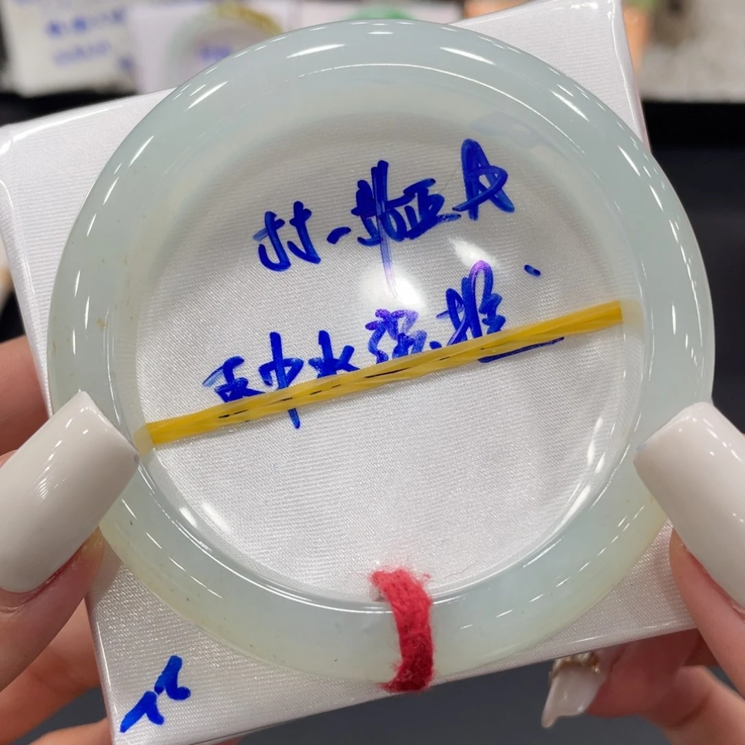 未镶嵌手镯翡翠缅甸翡翠手镯