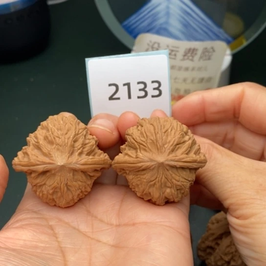 文玩核桃把件40.5磨盘2133