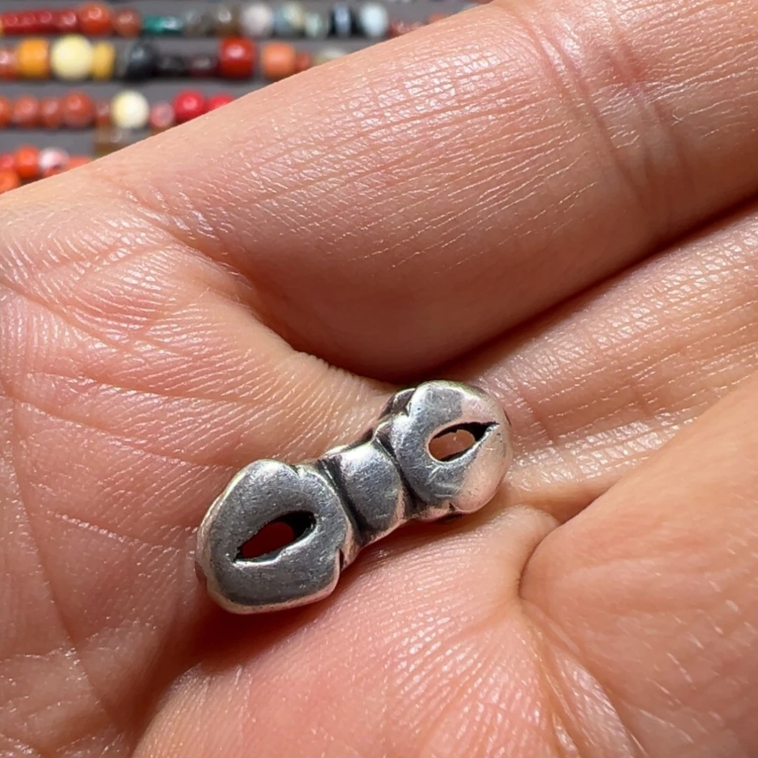 用***8颈饰玻璃36798888788787