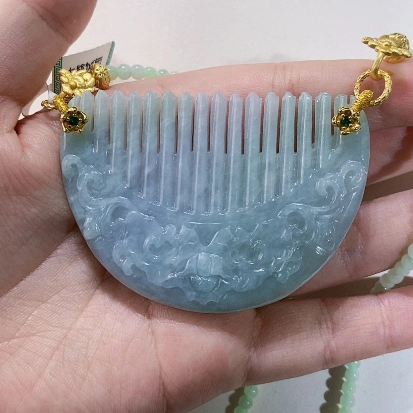 【闪购商品】翡翠未镶嵌颈饰吊坠