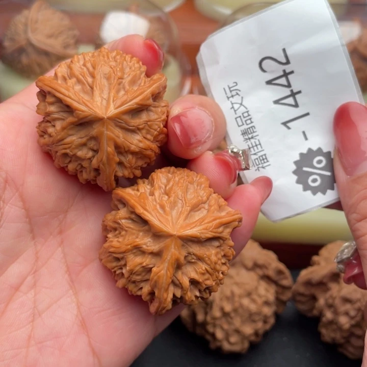 慕***格文玩核桃吊坠御龙粗筋正奔