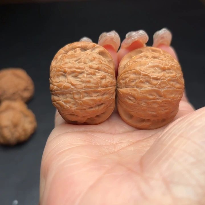 桃核吊坠39铁锤狮子头