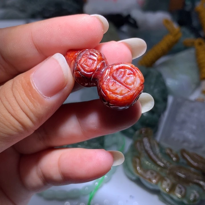 翡翠未镶嵌颈饰保真天然A货翡翠