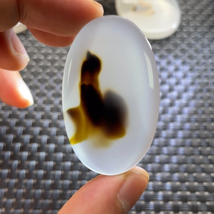 未镶嵌颈饰玛瑙/玉髓摩***克