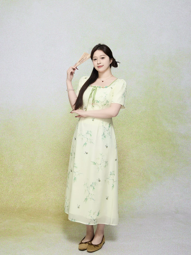 月半鱼【竹影清风】方领新中式碎花连衣裙2025春夏新款气质A字裙女