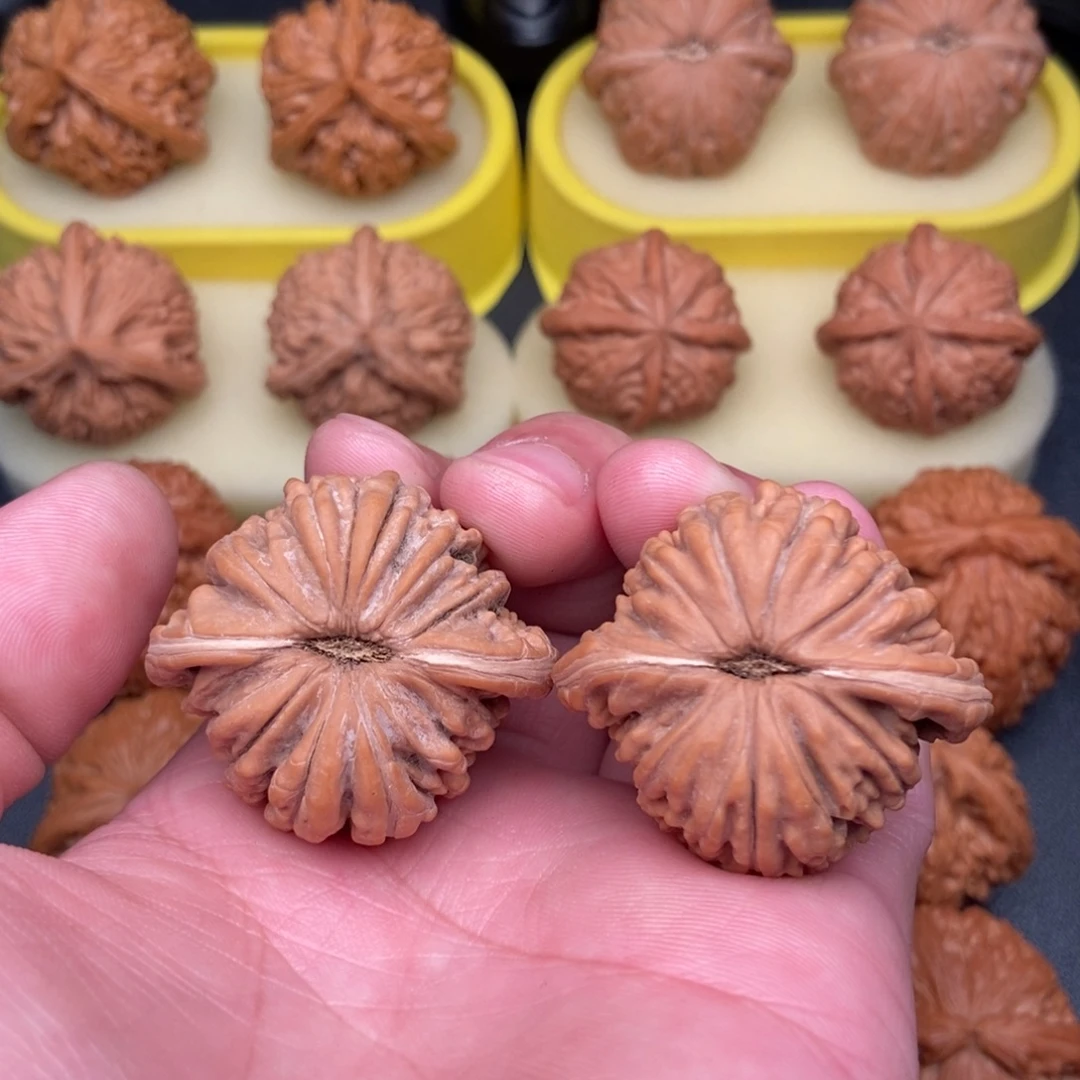 文玩核桃把件汉高楼39