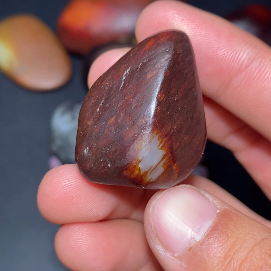 和田玉未镶嵌珠宝奇石