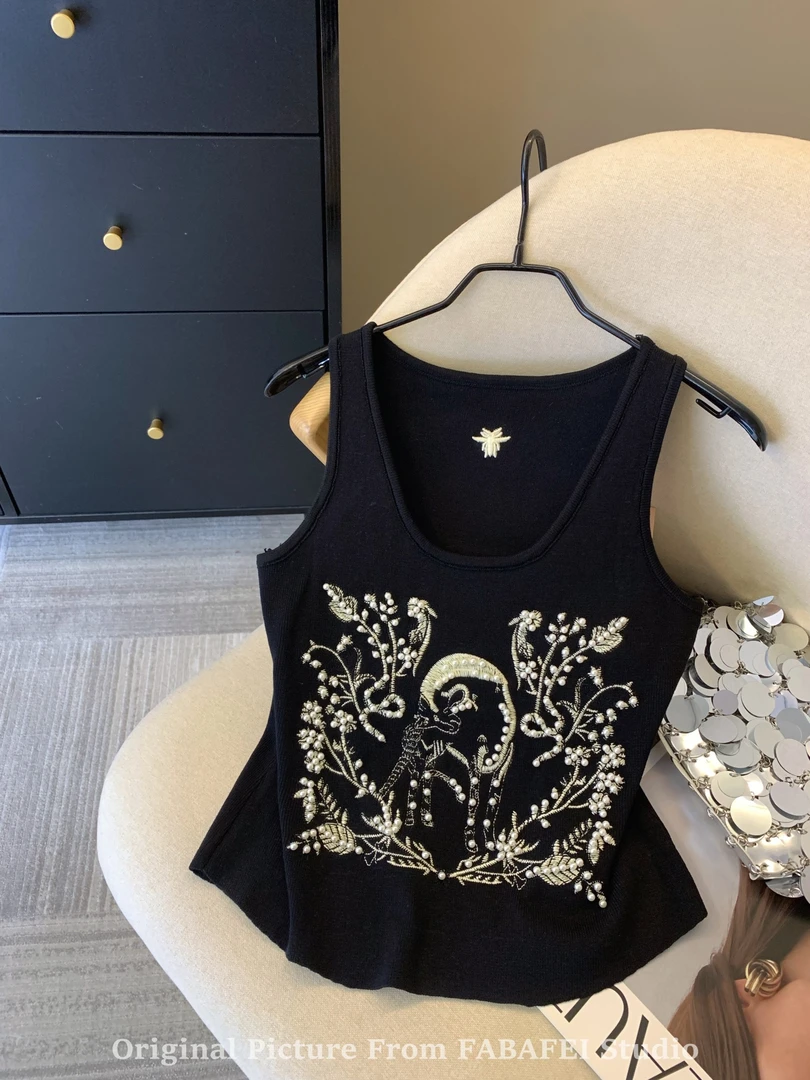 专柜撤回剪标酷飒风重工钉珠针织背心女夏季网红同款工字吊带上衣