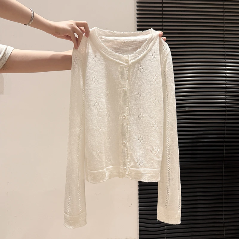 纯色圆领镂空长袖针织衫女2026夏季新款休闲百搭显瘦小上衣