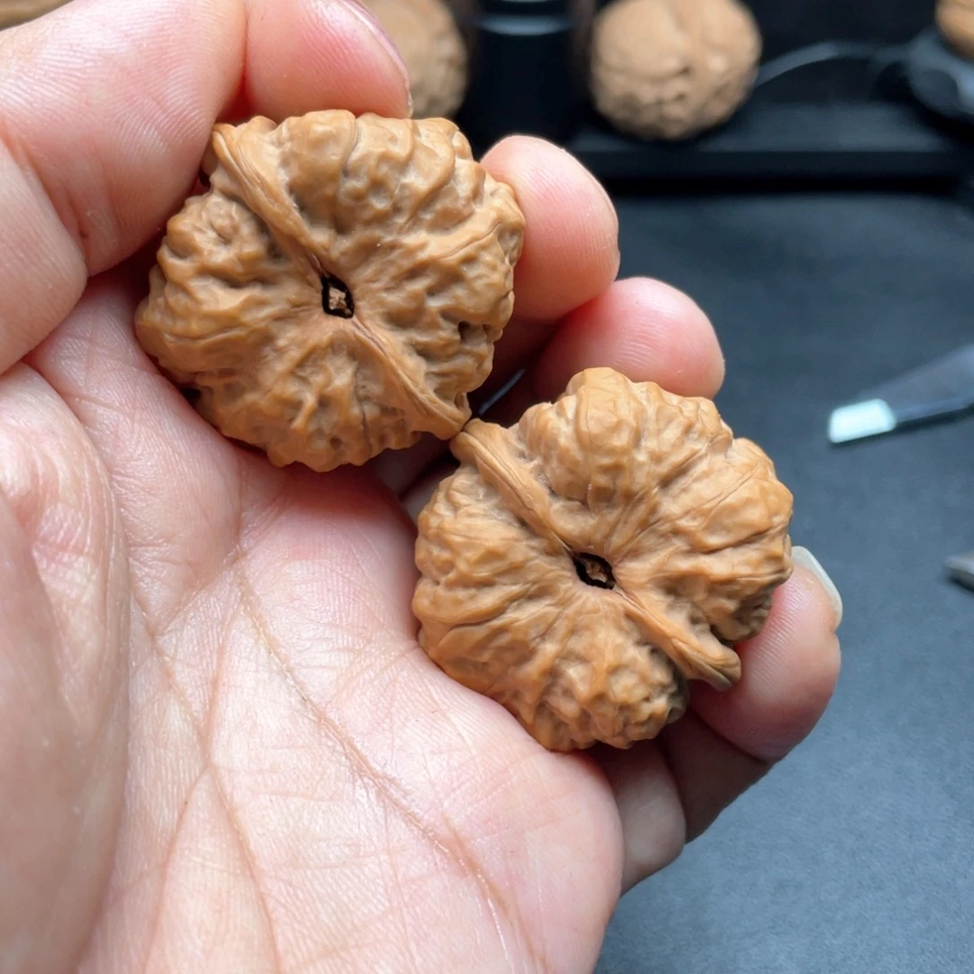 文玩核桃把件飝*蛤蟆头