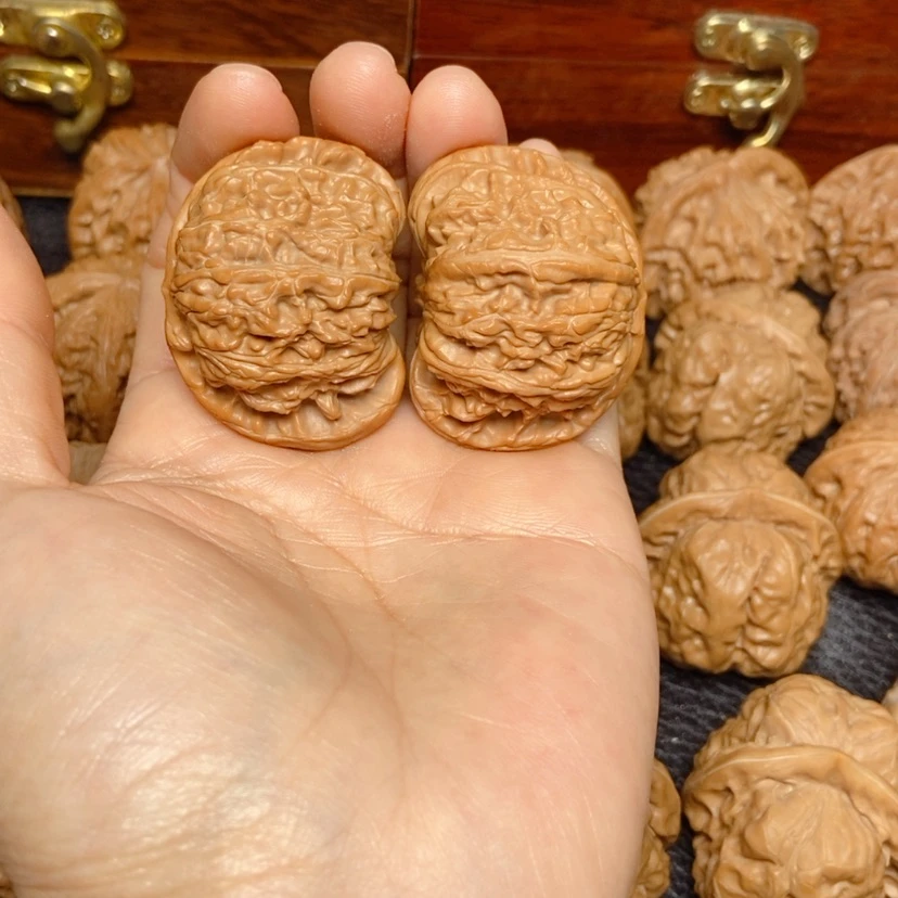 【闪购商品】吊坠文玩核桃上*白狮子42