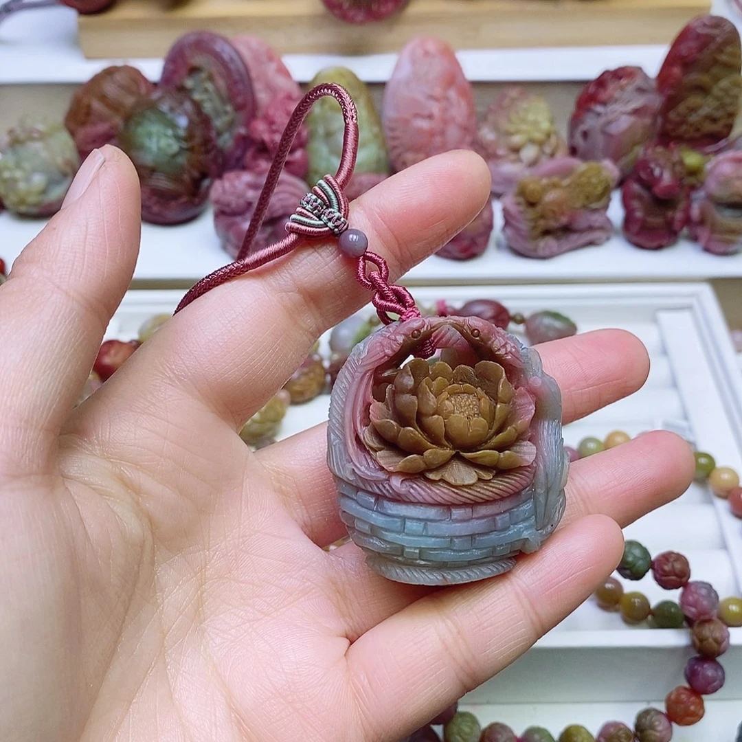 玛瑙/玉髓盐源玛瑙吊坠未镶嵌
