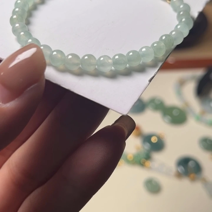 未镶嵌手串翡翠翡翠