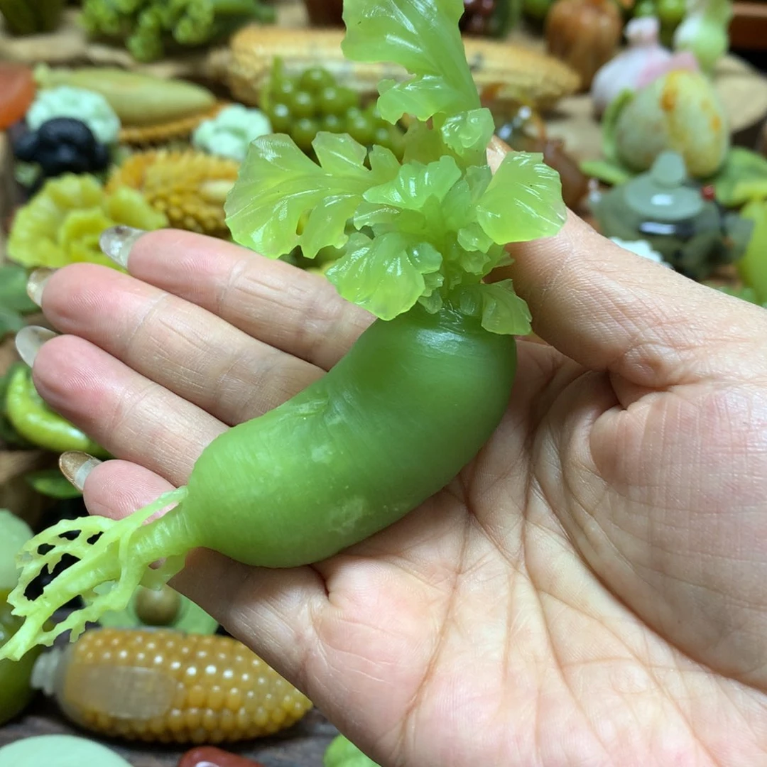 未镶嵌蛇纹石玉摆件