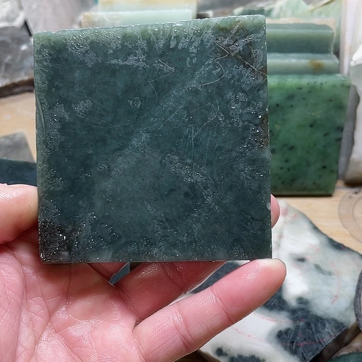 和田玉手镯未镶嵌彼*花加工定制