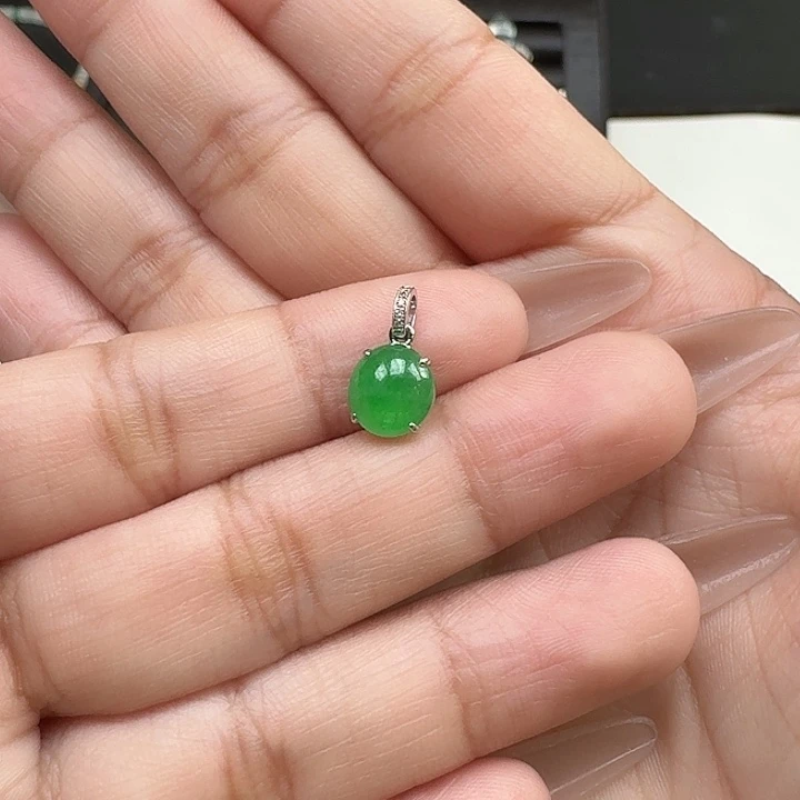 吊坠(不含链)18K金镶嵌翡翠