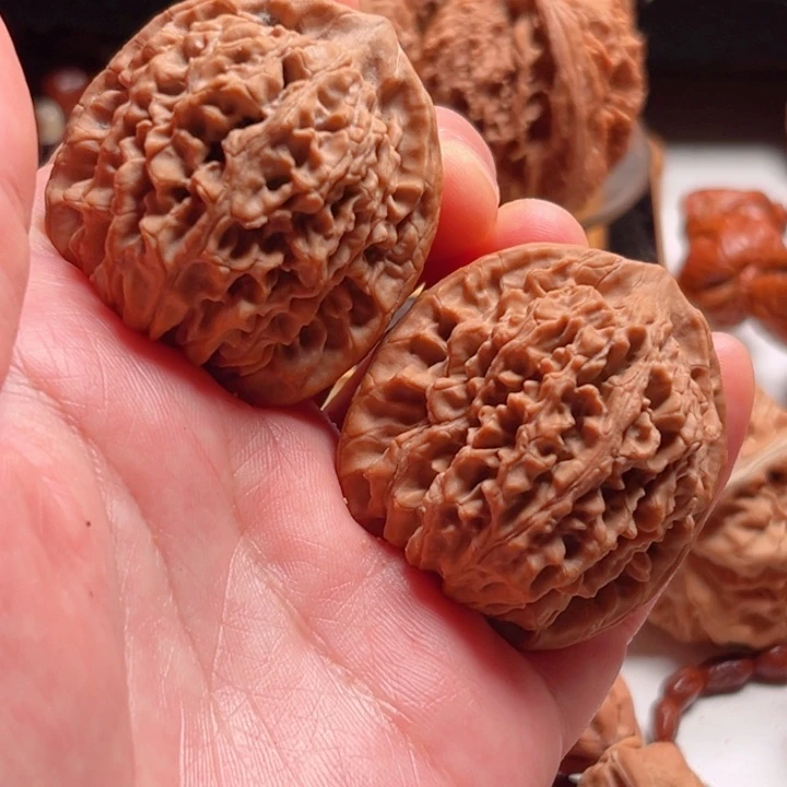 文玩核桃把件41尺寸花魁树头