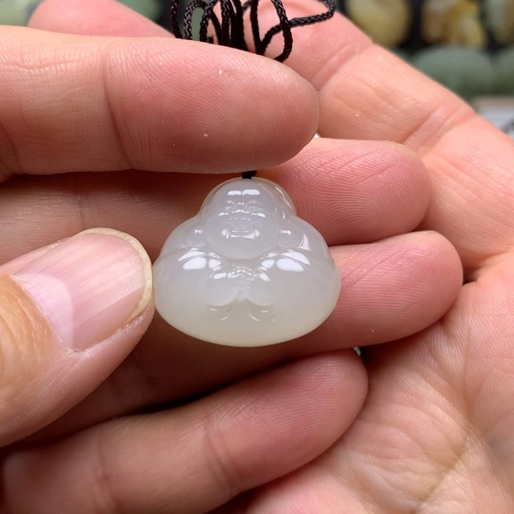 惜***缘和田玉未镶嵌颈饰