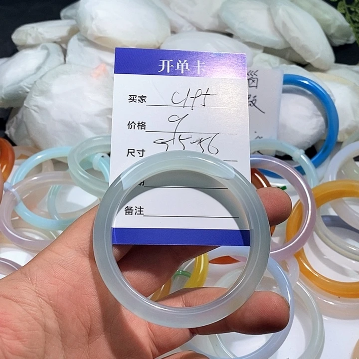玛瑙/玉髓未镶嵌手镯