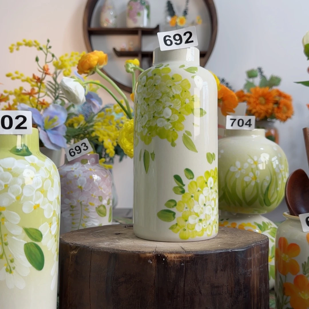 摆件景德镇陶瓷手绘小花瓶摆件无孔