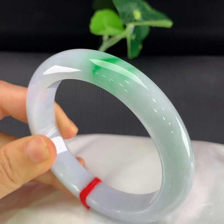 翡翠手镯未镶嵌正圈60