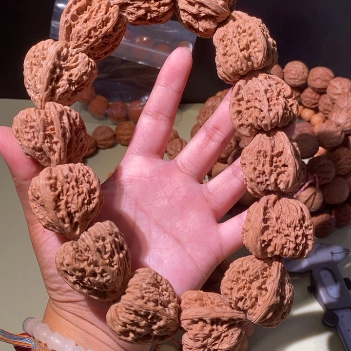 手串文玩核桃……26