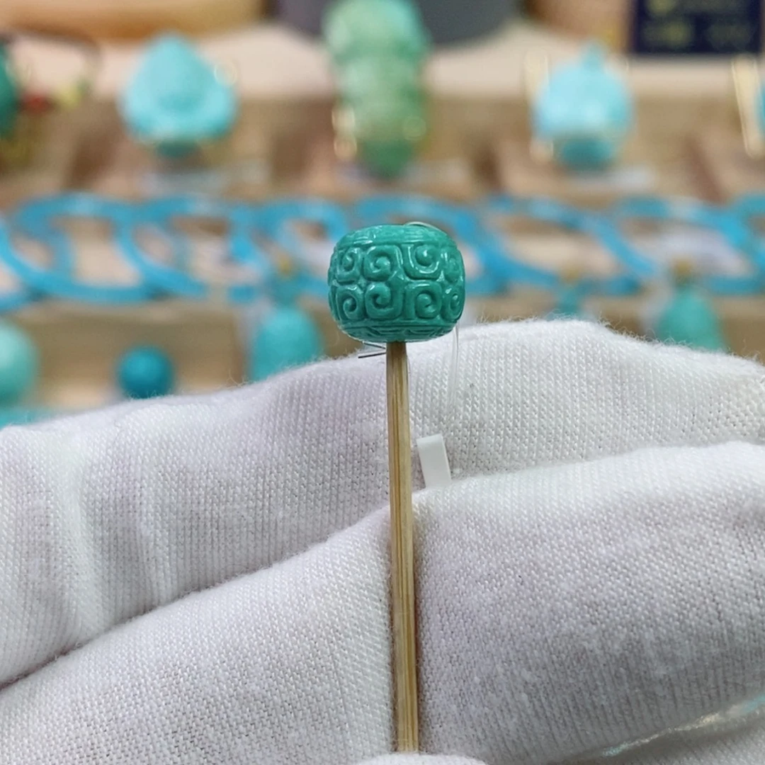 绿松石18K金镶嵌珠宝奇石9.6mm