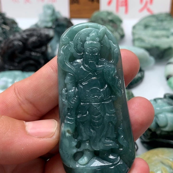 翡翠颈饰未镶嵌保真天然a货翡翠