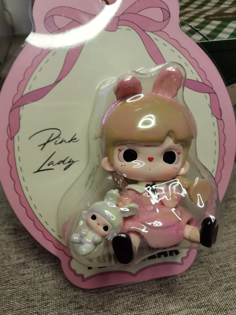 兔兔熊限定吊卡可爱手办适合作为礼物