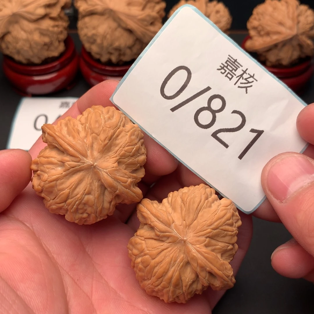 文玩核桃把件山地正磨40