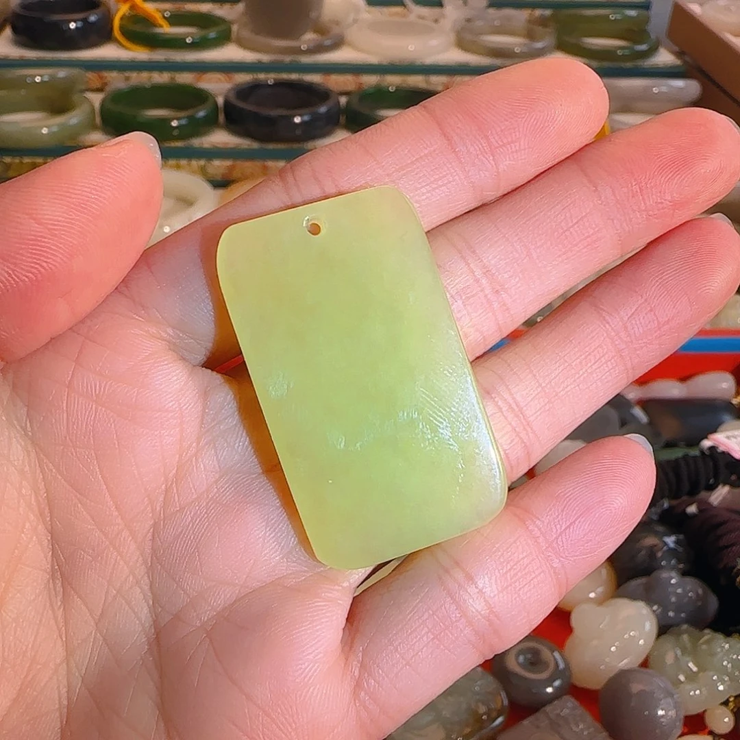 颈饰未镶嵌和田玉无事牌