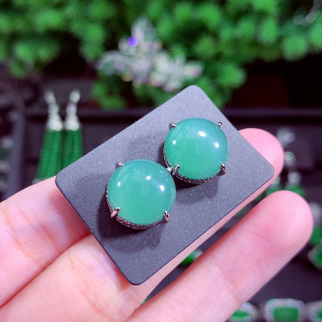 颈饰未镶嵌翡翠天然