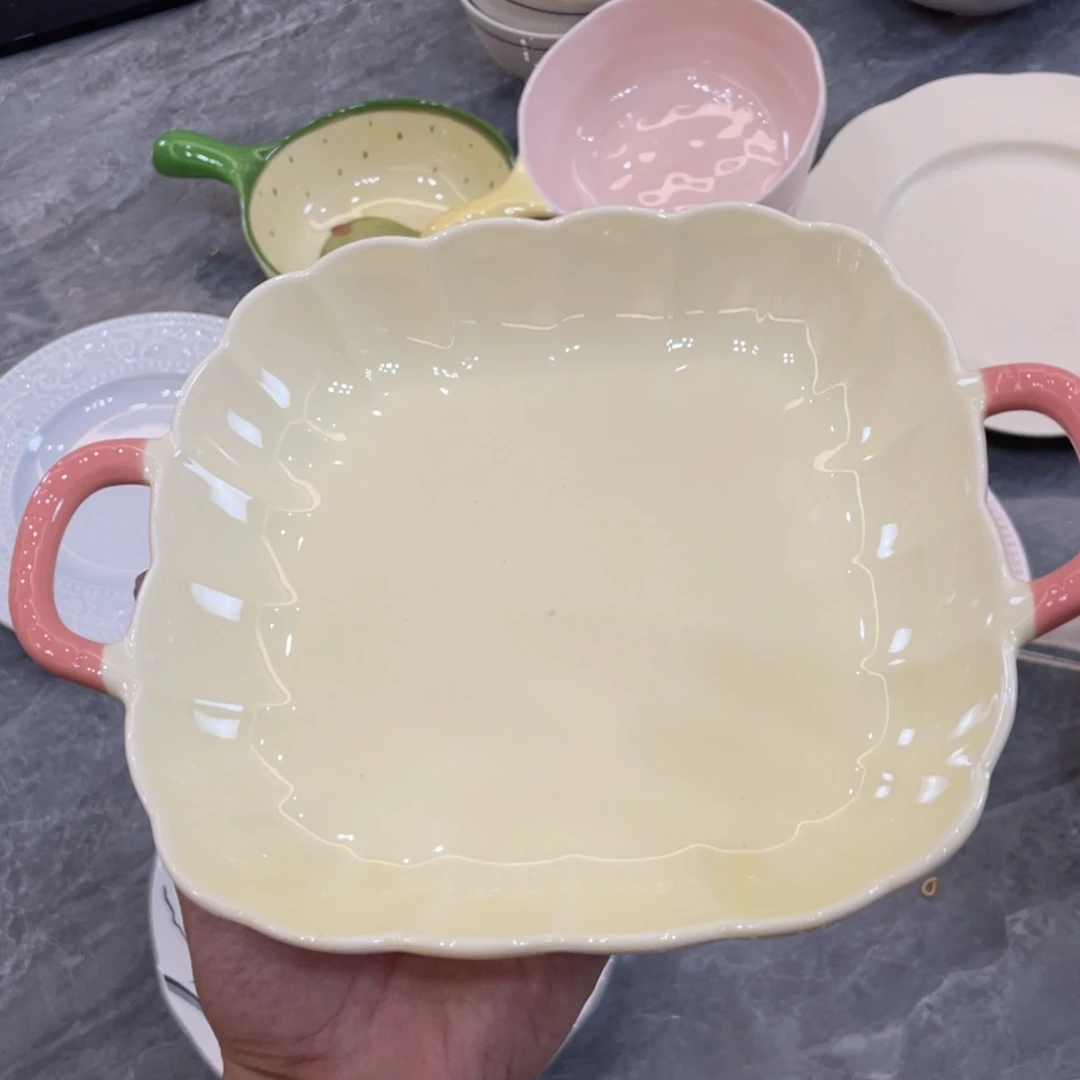 陶瓷微瑕餐具介意勿拍，满18飞！