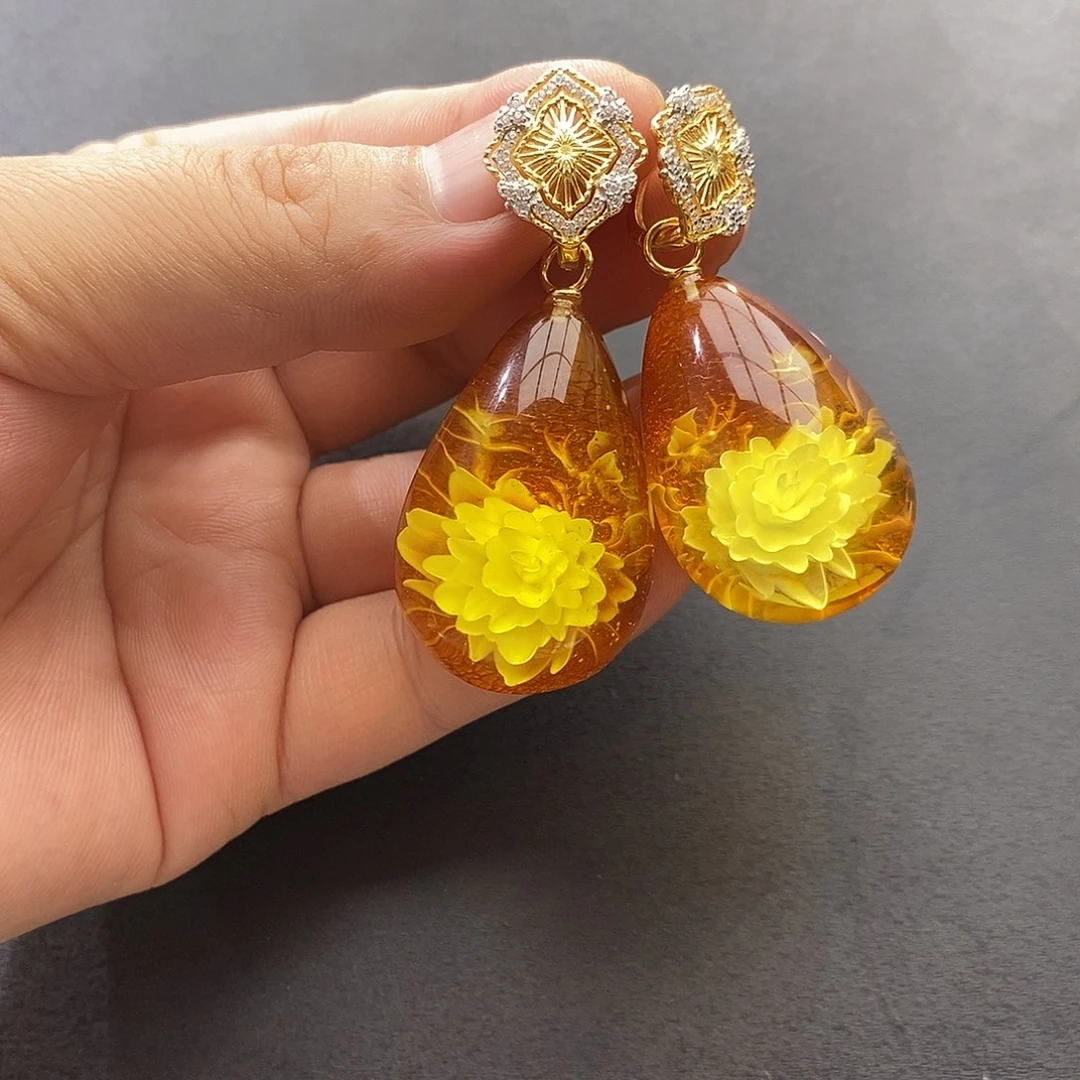 琥珀未镶嵌裸石耳坠