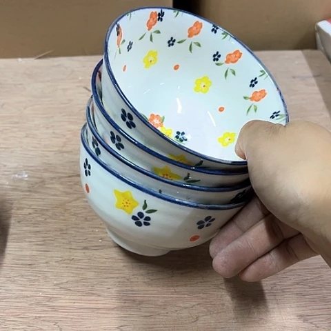 微瑕，不能明火，口径11.5高度6，4个