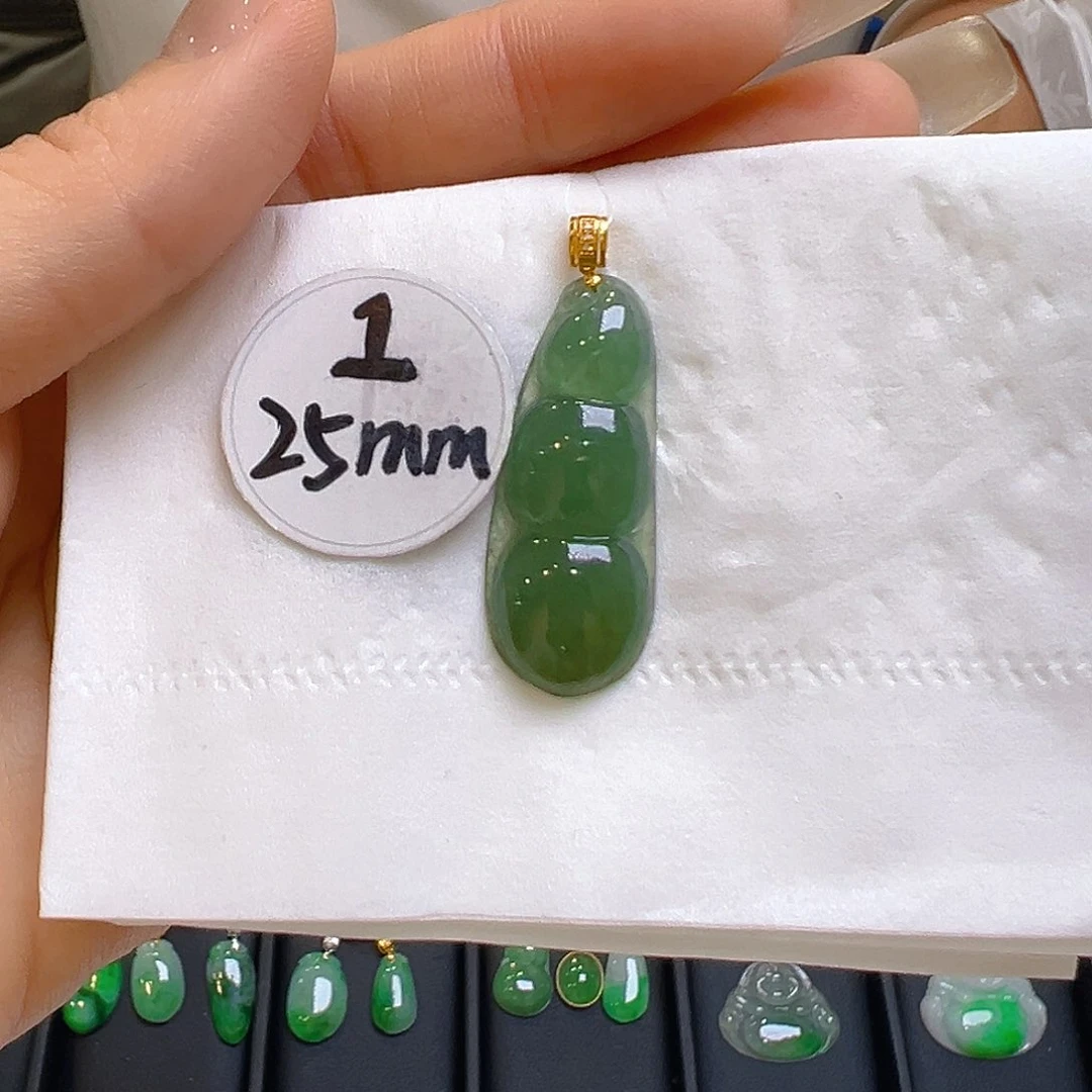 翡翠颈饰18K金镶嵌翡翠